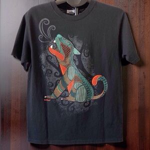 Karani-Art Mexican Folk Art Alebrije Dog Raised Ink Graphic Tee M